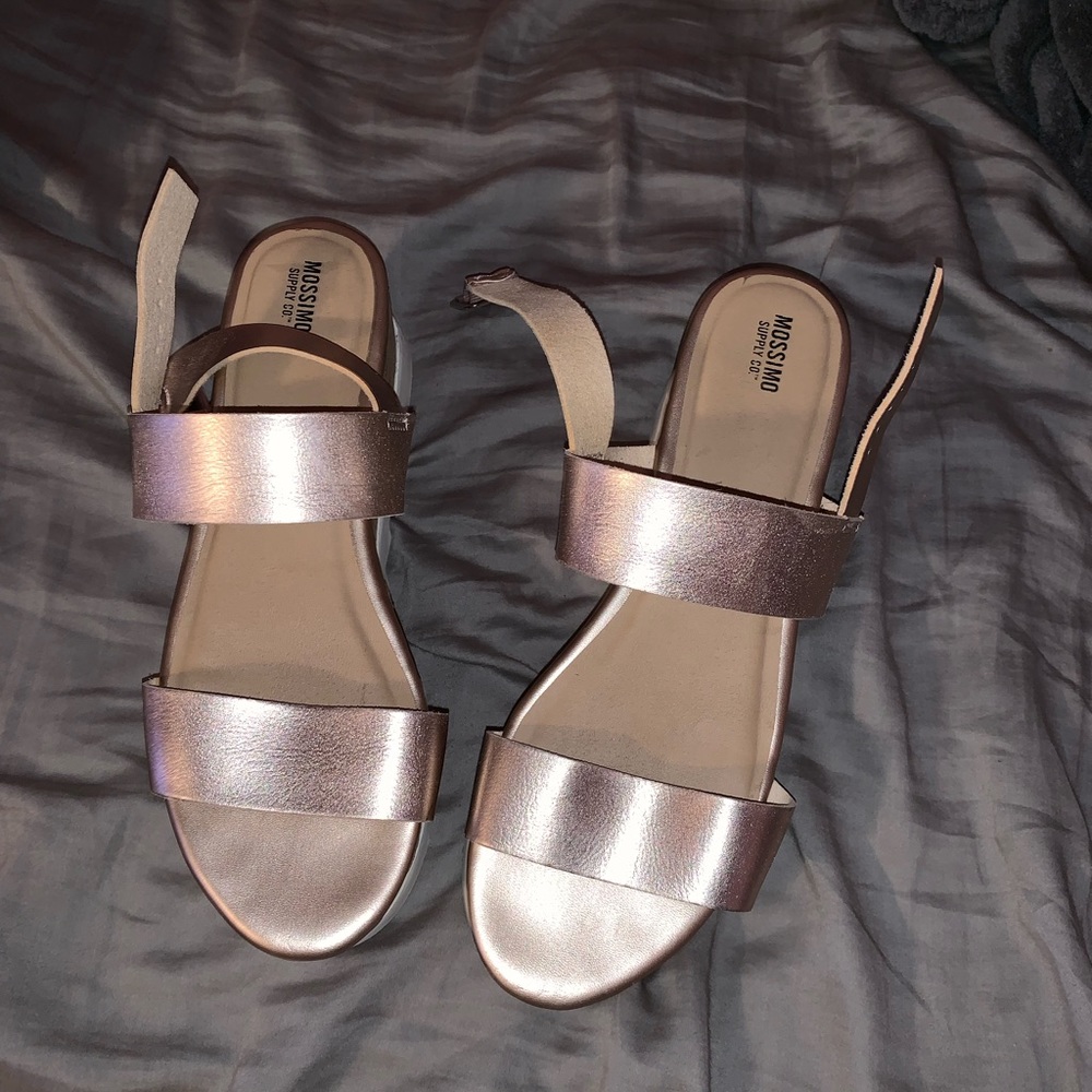 Platform sandals